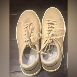 Rothy’s RS02 sneakers in wheat 8.5